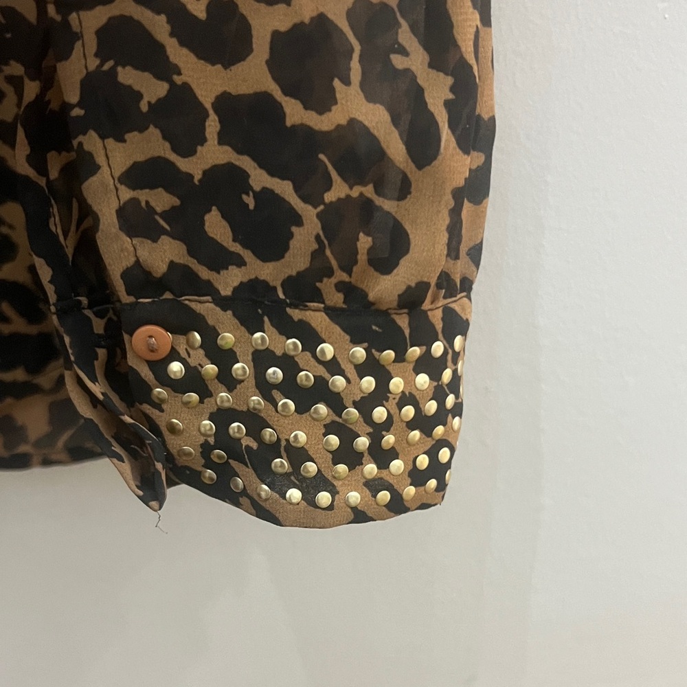 Focus 2000 Leopard Print long sleeves Blouse in Brown and Black - Picture 5 of 7